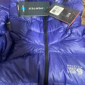 Women’s mountain hard wear jacket ket